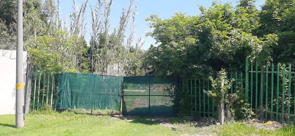 4 047 m² Land