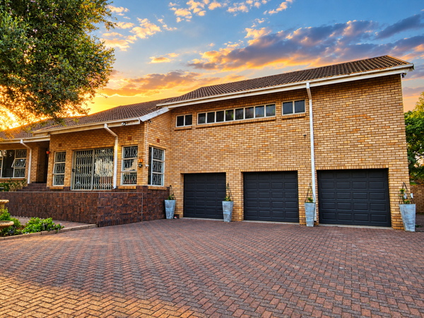 4 Bedroom House