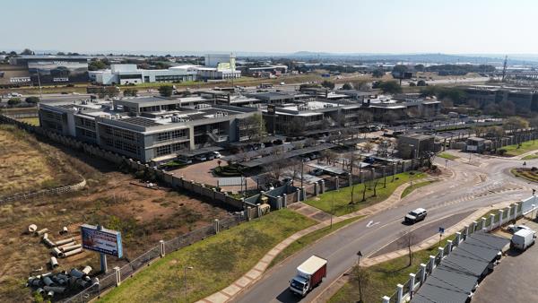 296 m² Commercial space