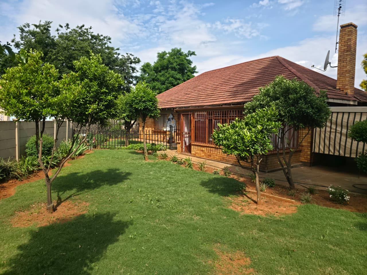 3 Bedroom House for sale in Stilfontein | T5656258 | Private Property