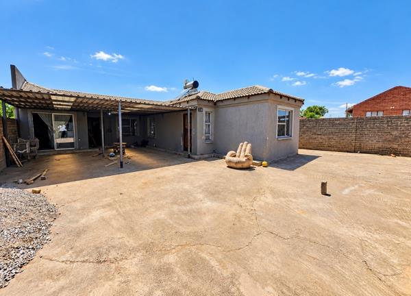 4 Bedroom House