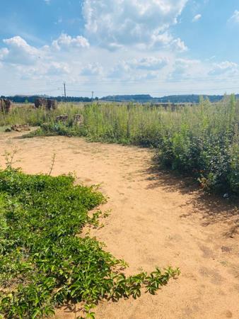 825 m² Land