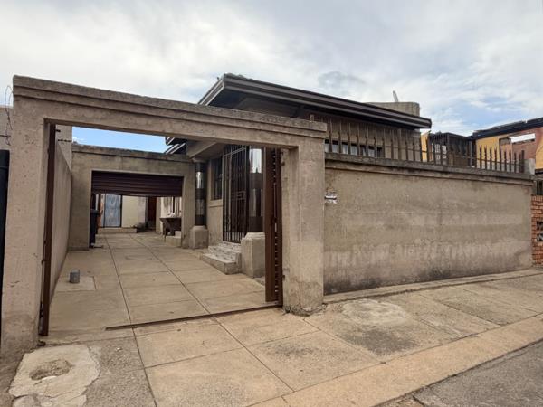 2 Bedroom House
