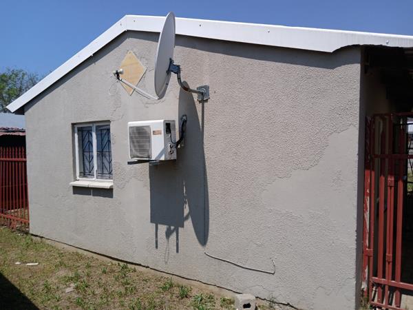 2 Bedroom House