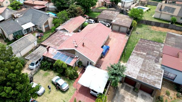 5 Bedroom House