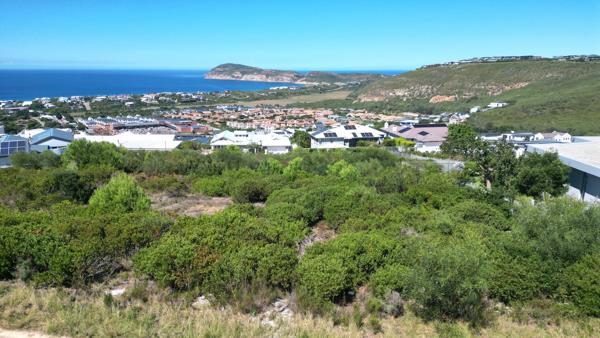 1 150 m² Land