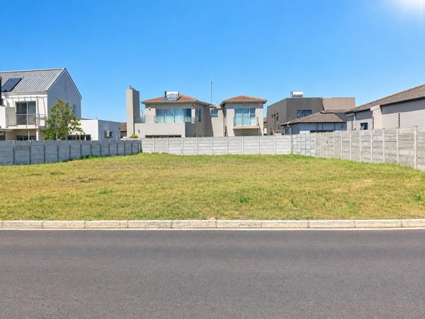 568 m² Land