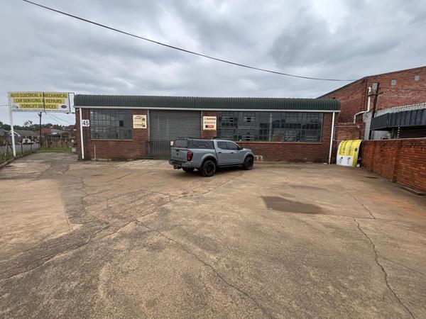 476 m² Industrial space