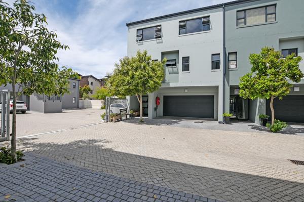 5 Bedroom Apartment