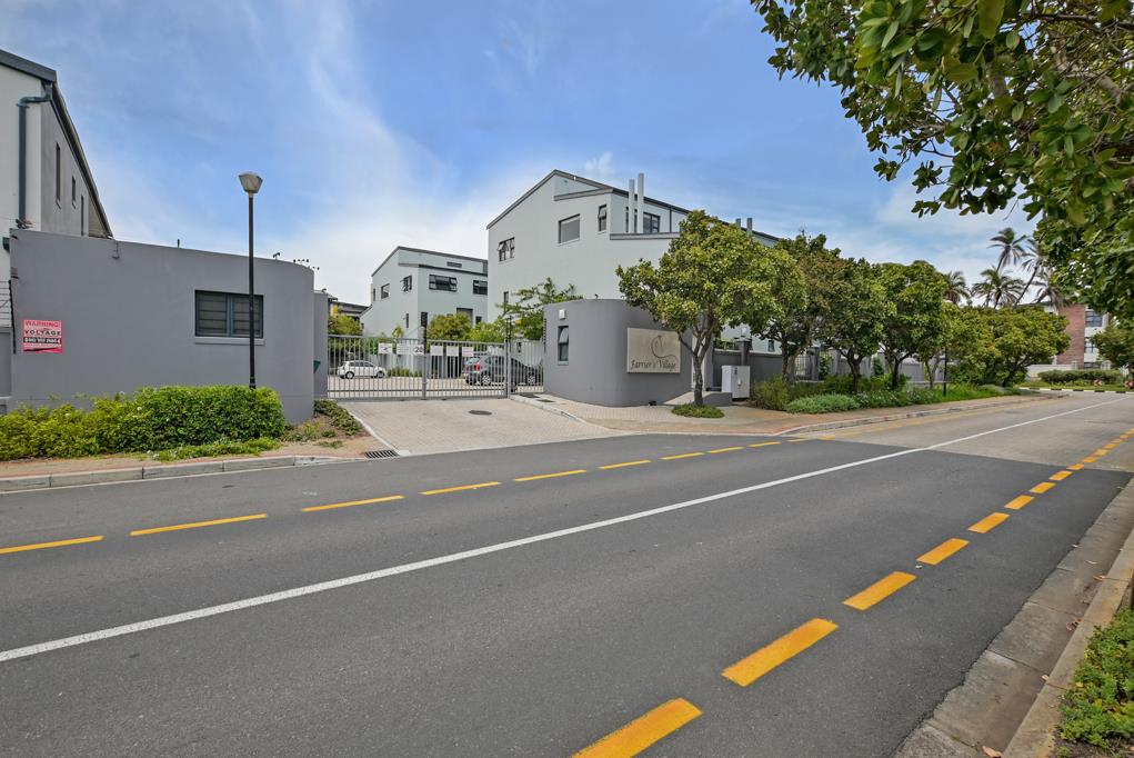 5 Bedroom Apartment