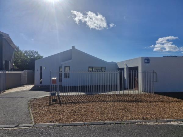 3 Bedroom House in Fish Hoek