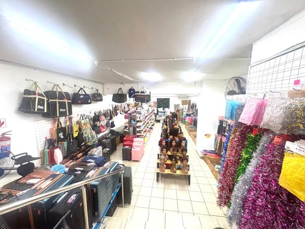212 m² Retail Space