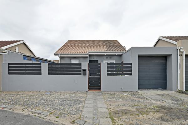 2 Bedroom House in Pelikan Park