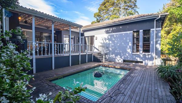 6 Bedroom House