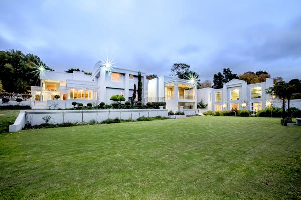 9 Bedroom House