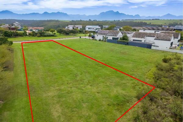 1 100 m² Land