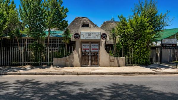 154 m² Commercial space
