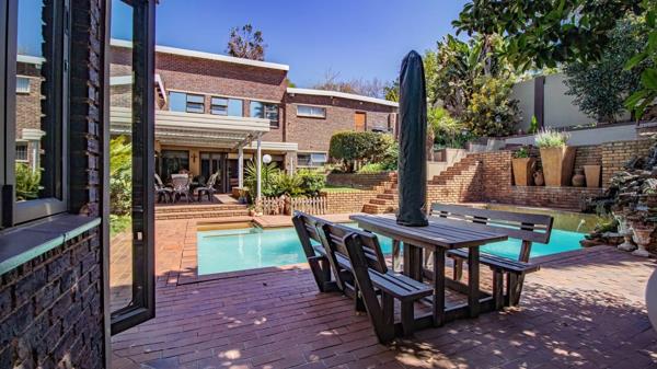 5 Bedroom House