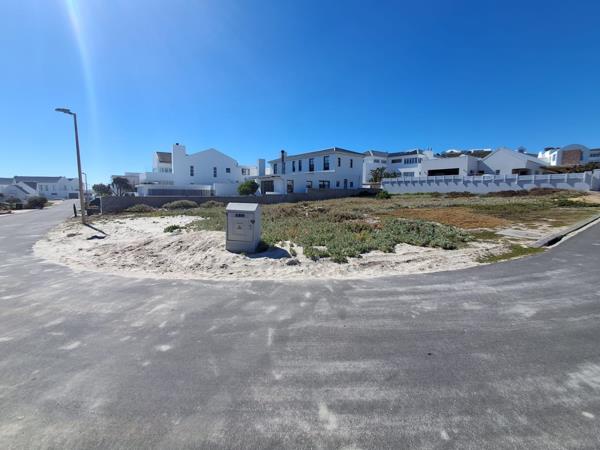 758 m² Land