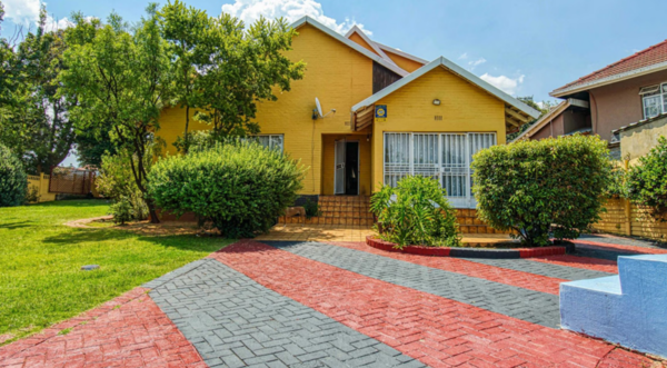 5 Bedroom House