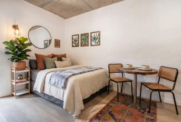 Studio Apartment