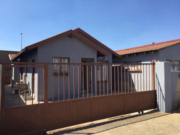 2 Bedroom House