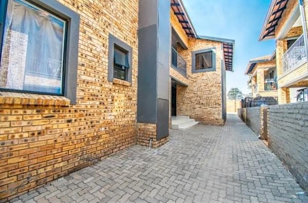 3 Bedroom Apartment