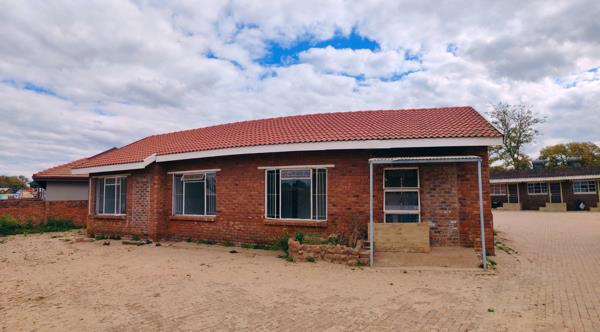 12 Bedroom House