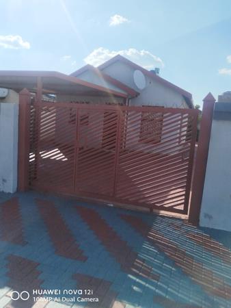 2 Bedroom House