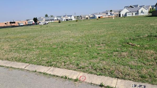 424 m² Land