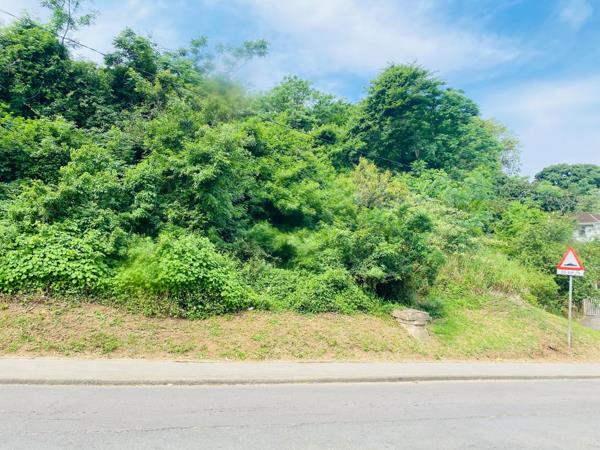 906 m² Land