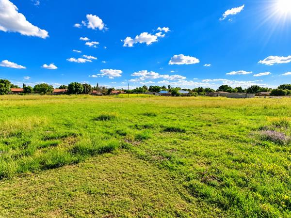 2 141 m² Land