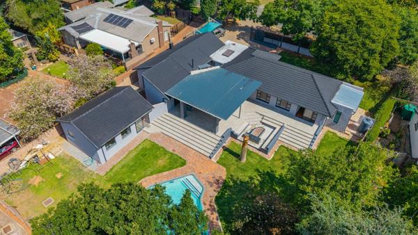 6 Bedroom House