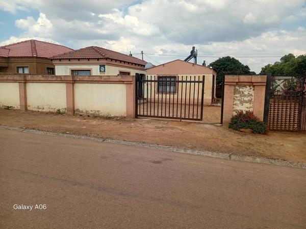 2 Bedroom House