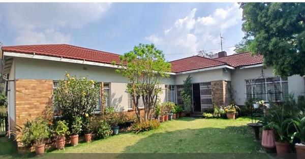 5 Bedroom House