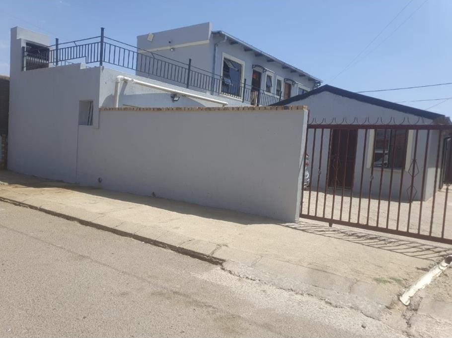 2 Bedroom House