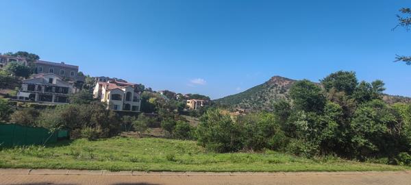 890 m² Land