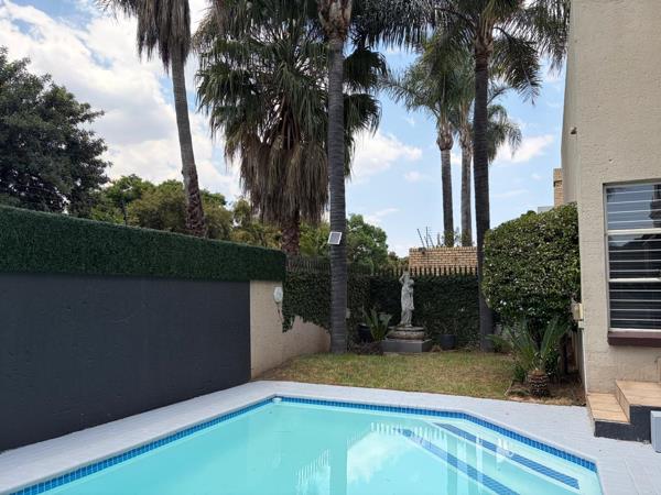 5 Bedroom Townhouse