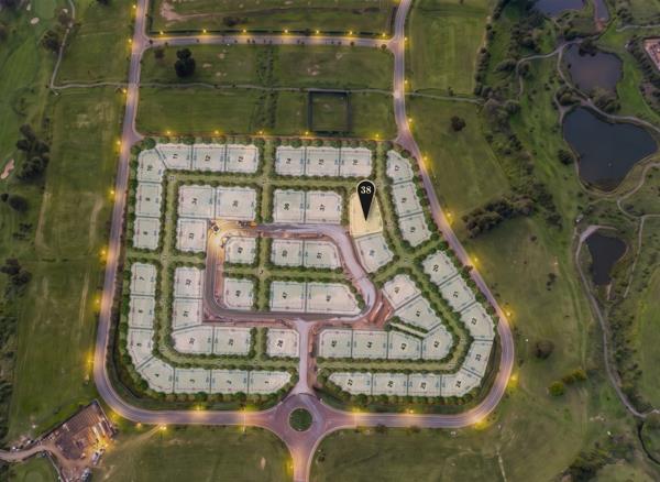 713 m² Land