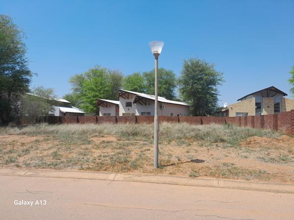 488 m² Land