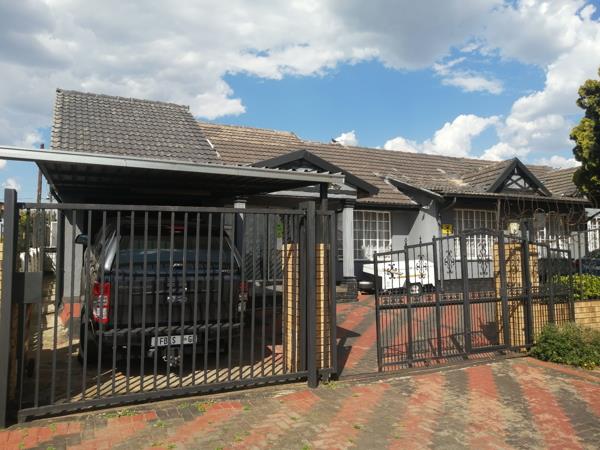 5 Bedroom House