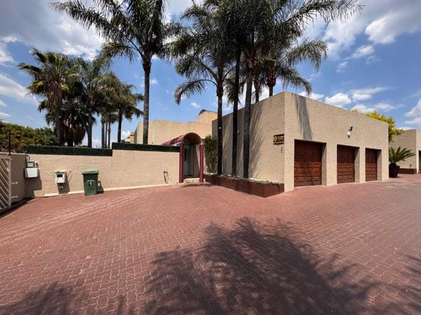 5 Bedroom Townhouse