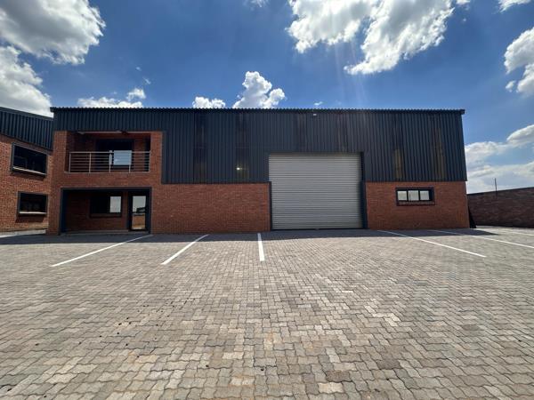 360 m² Industrial space