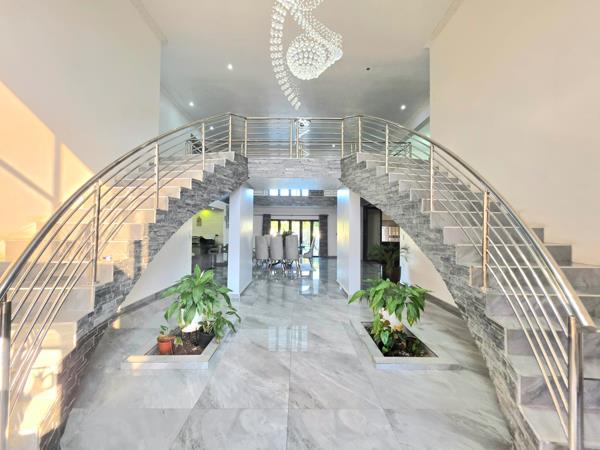 6 Bedroom House
