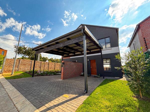 4 Bedroom Townhouse