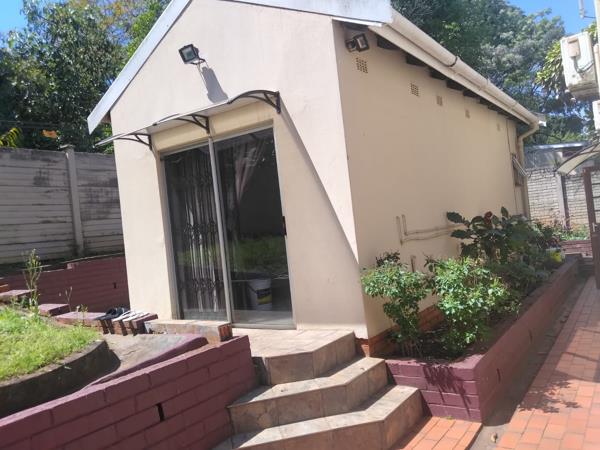 1 Bedroom Garden Cottage