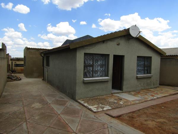 2 Bedroom House