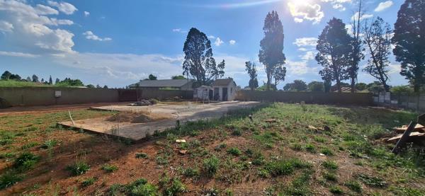 1 000 m² Land