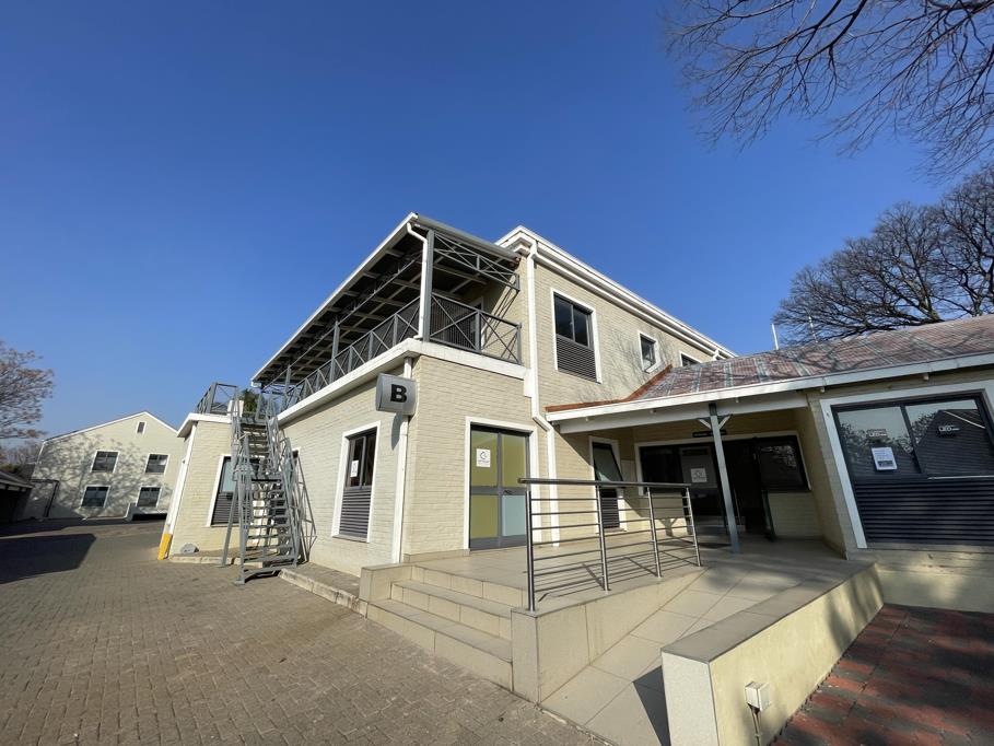 256 m² Commercial space