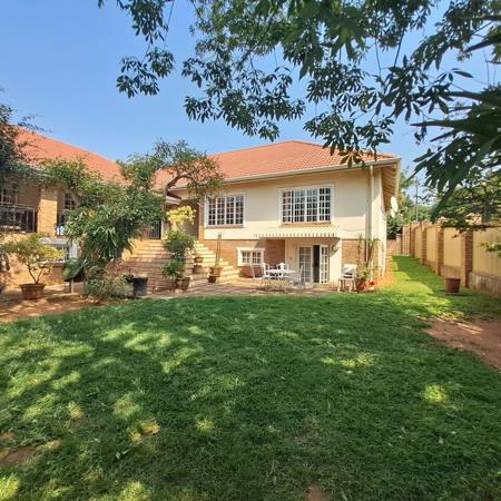 5 Bedroom House